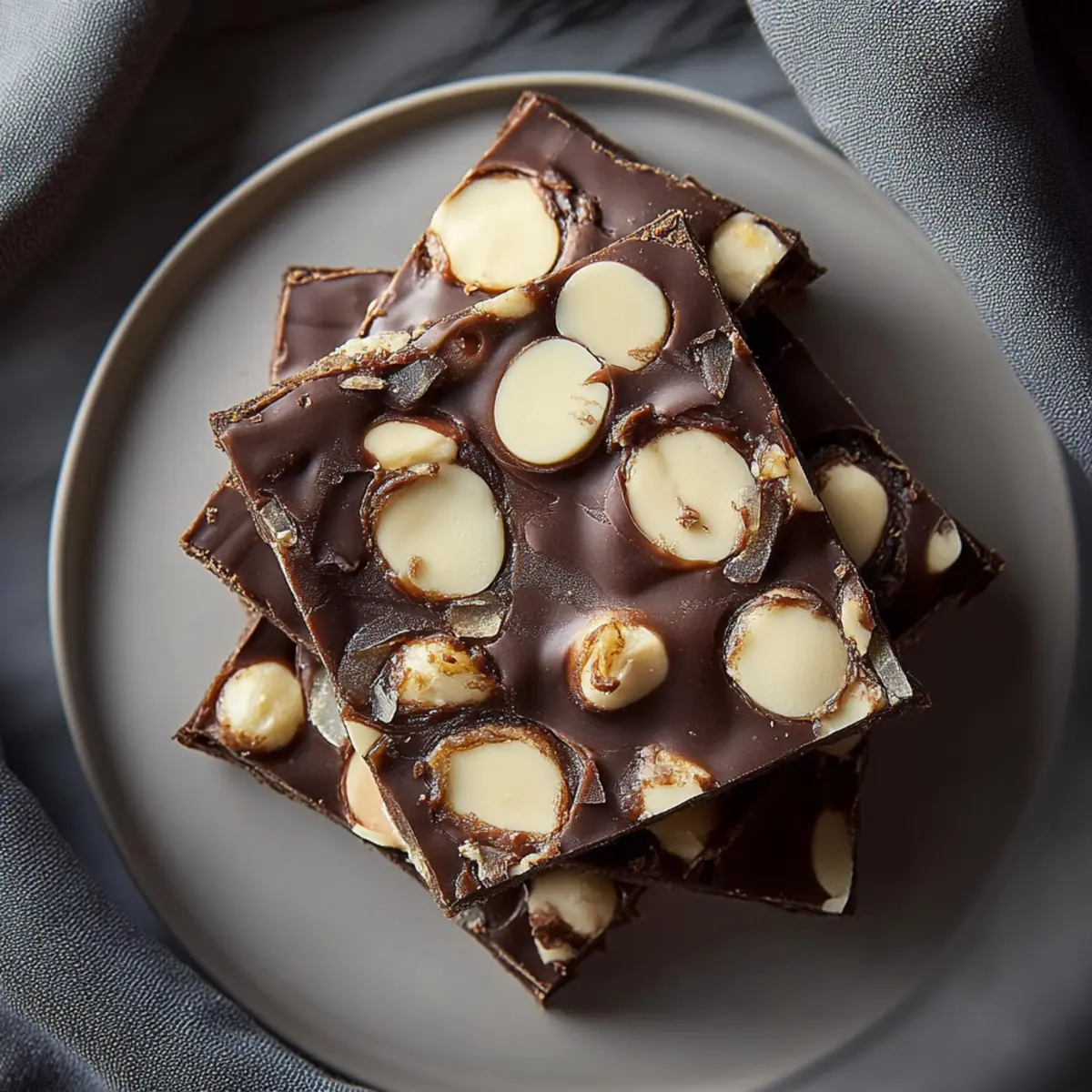 Creamy Chocolate Frozen Yogurt Bark